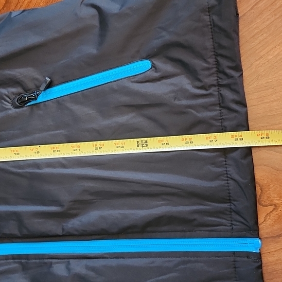 STORMTECH black coat with blue zippers - Picture 15 of 16
